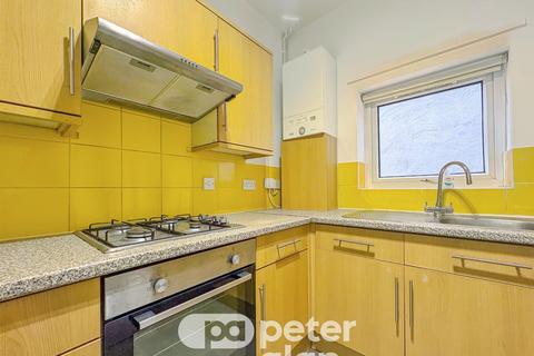 2 bedroom flat to rent, Newport Road, CARDIFF, CF24
