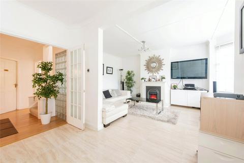 undefined, Hanworth Road, Hounslow TW4