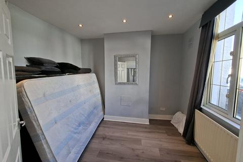 undefined, Poynton Road, London, N17