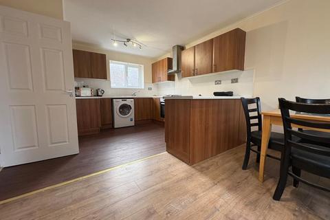 4 bedroom semi-detached house to rent, Watergall, Bretton, Peterborough