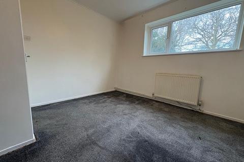 4 bedroom semi-detached house to rent, Watergall, Bretton, Peterborough
