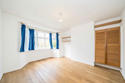 3 bedroom terraced house for sale, Manor Gardens, London W3