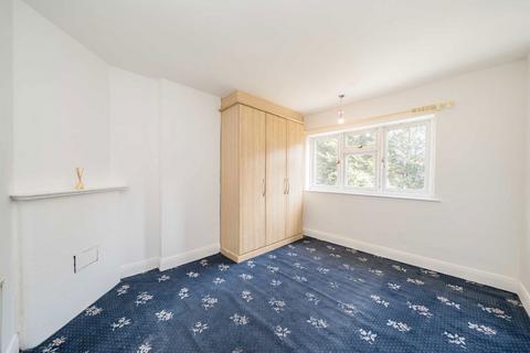 3 bedroom terraced house for sale, Manor Gardens, London W3