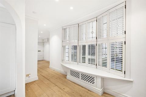 3 bedroom flat to rent, Basil Street, London, SW3