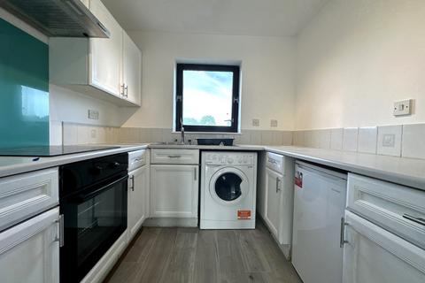 2 bedroom flat to rent, Polson Crescent, Paisley, PA2