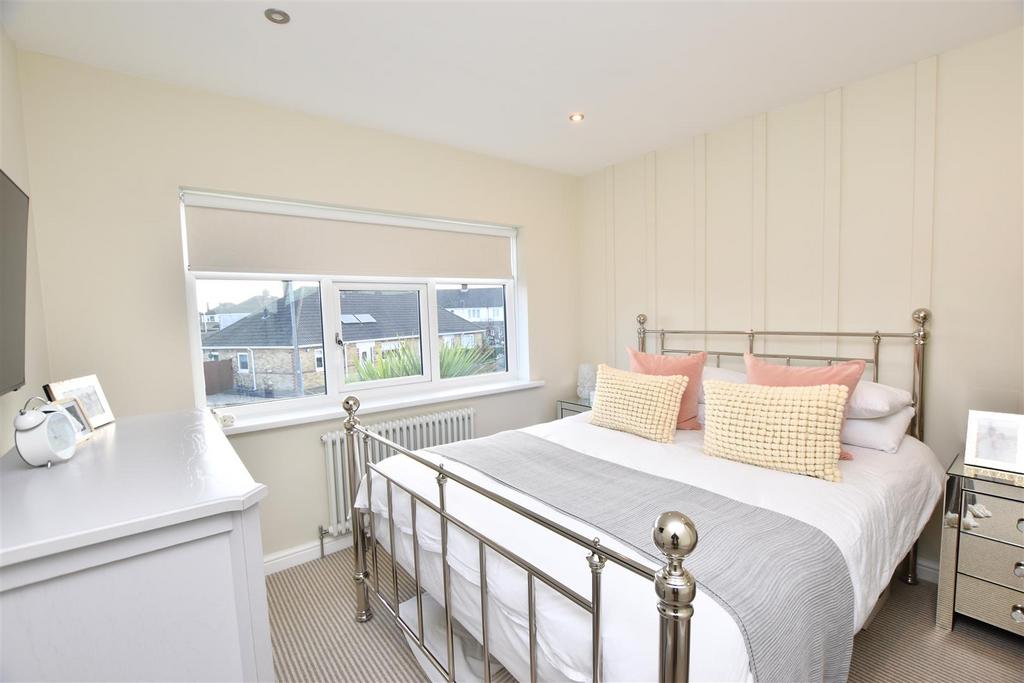 Bedroom 1 (front)