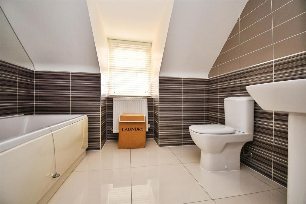 En-Suite bathroom
