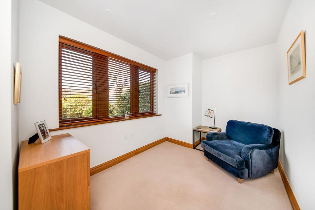 Study/Playroom/bedroom Five