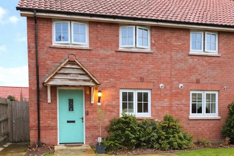 2 bedroom house for sale, Honeysuckle Avenue, Cheltenham, Gloucestershire