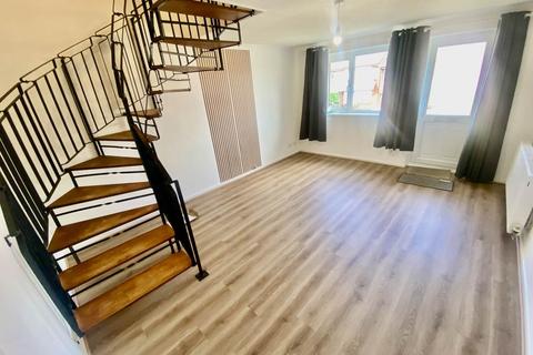 2 bedroom house to rent, Maes Y Parc, Ravenhill, , Swansea