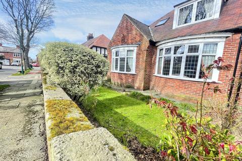 3 bedroom semi-detached house for sale, Cleaside Avenue, South Shields, Tyne and Wear, NE34 8DQ