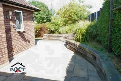undefined, Forest Edge, Buckhurst Hill, IG9