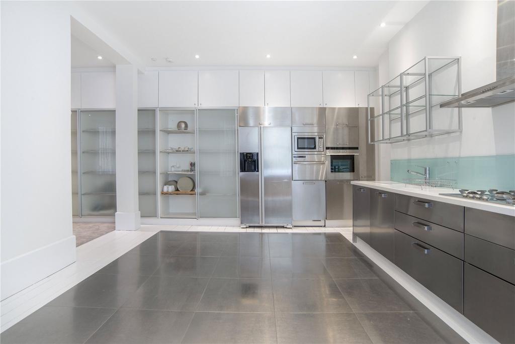 Reception/Kitchen