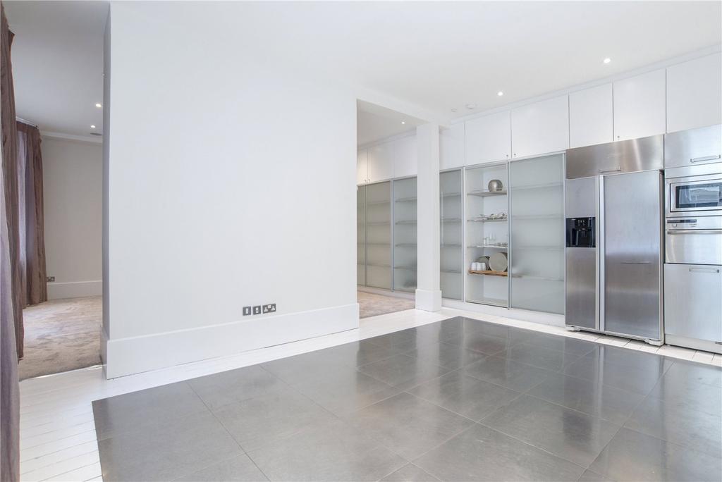 Reception/Kitchen