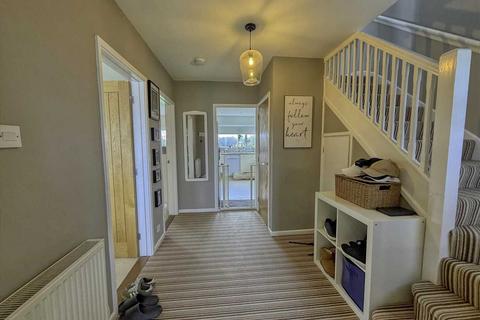 4 bedroom detached house for sale, Frinton On Sea CO13
