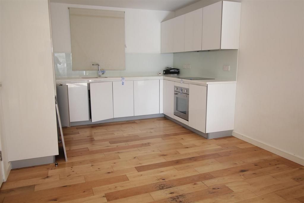 Kitchen - Use.JPG