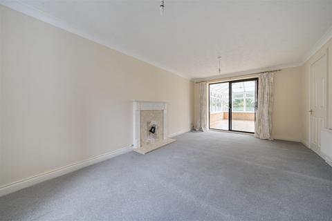 undefined, St Teresas Close, Salisbury, SP1
