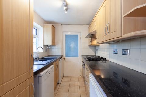 3 bedroom terraced house to rent, Lake Street, New Hinksey