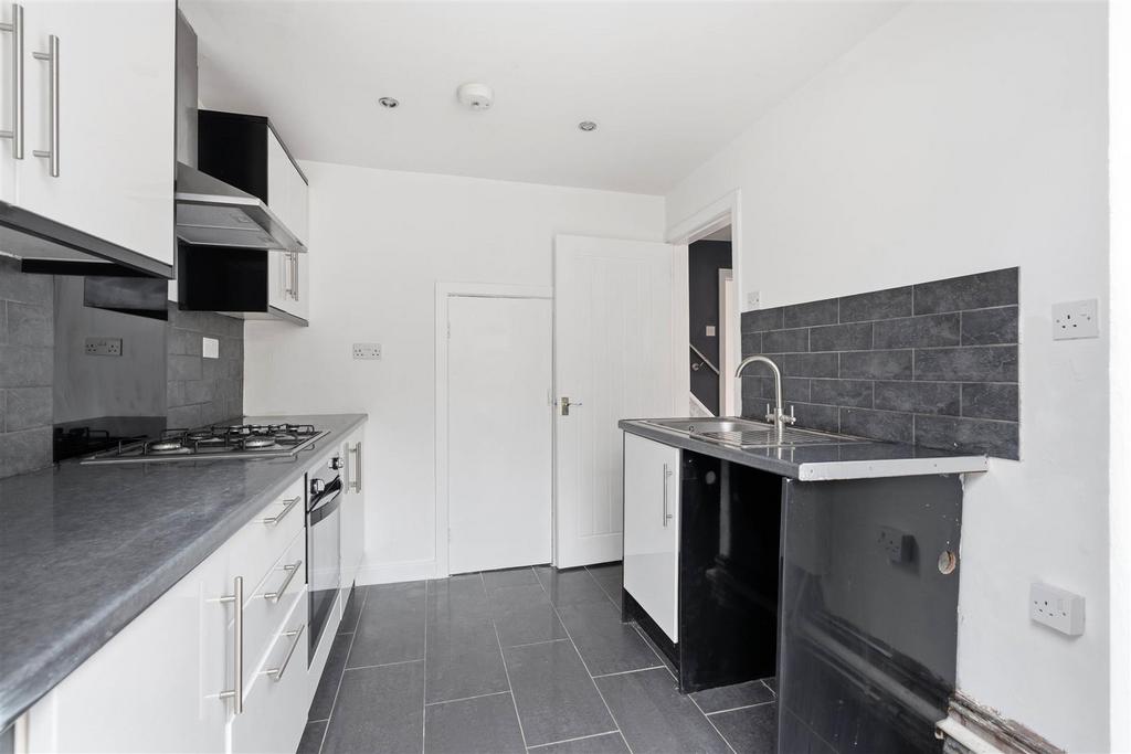34 Chenies Close (22 of 26).jpg