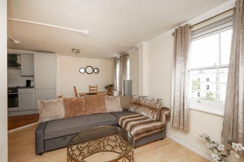 2 bedroom flat to rent, St. Stephens Gardens, London W2
