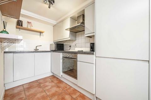 2 bedroom flat to rent, St. Stephens Gardens, London W2