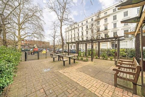 2 bedroom flat to rent, St. Stephens Gardens, London W2