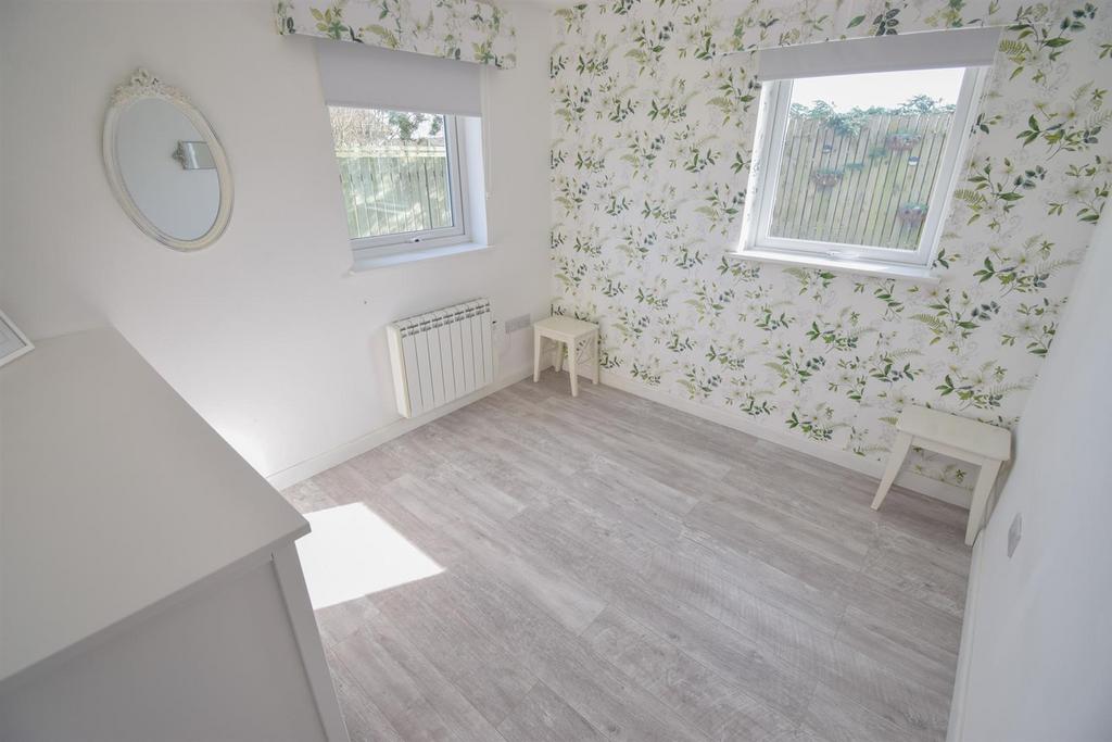 BEDROOM TWO-2.jpg