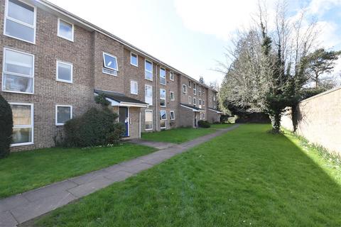 undefined, Sarel Way, Horley
