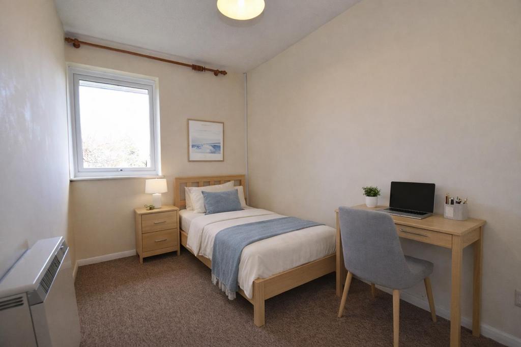 Bedroom 2.png