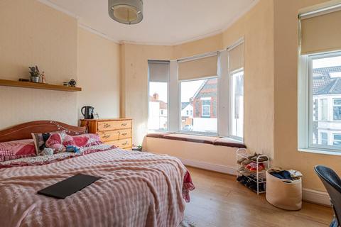 4 bedroom terraced house for sale, Dogfield Street, Cardiff CF24