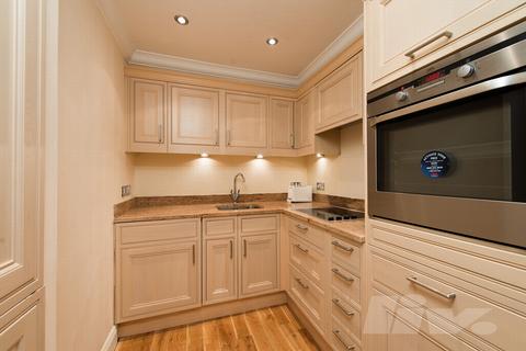 3 bedroom apartment for sale, Knightsbridge, London SW1X
