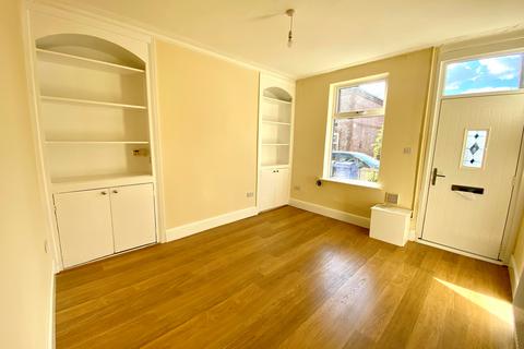 2 bedroom house to rent, St. Georges Road, Manchester, M14