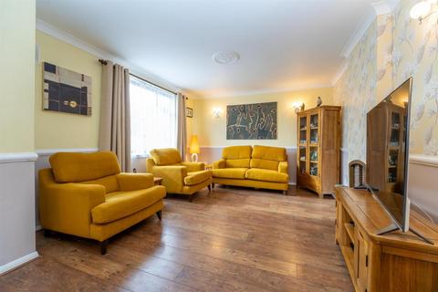 3 bedroom terraced house for sale, Grantham Green, Borehamwood WD6