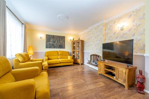 3 bedroom terraced house for sale, Grantham Green, Borehamwood WD6