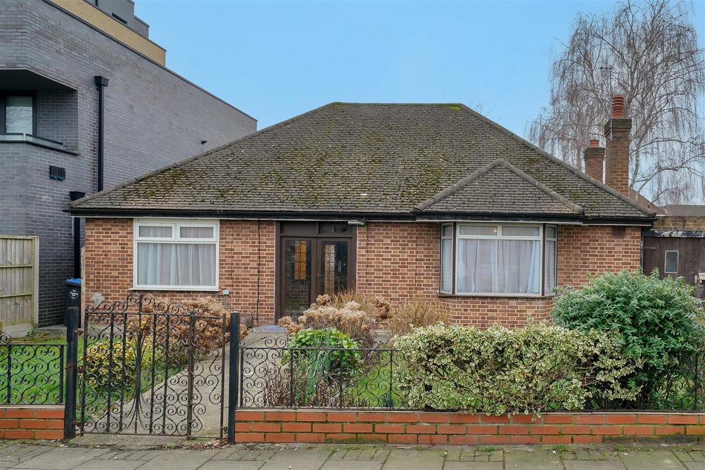 947 Harrow Road - bt UDNg Wn I7 Vm Fqdi4e Sl.jpg
