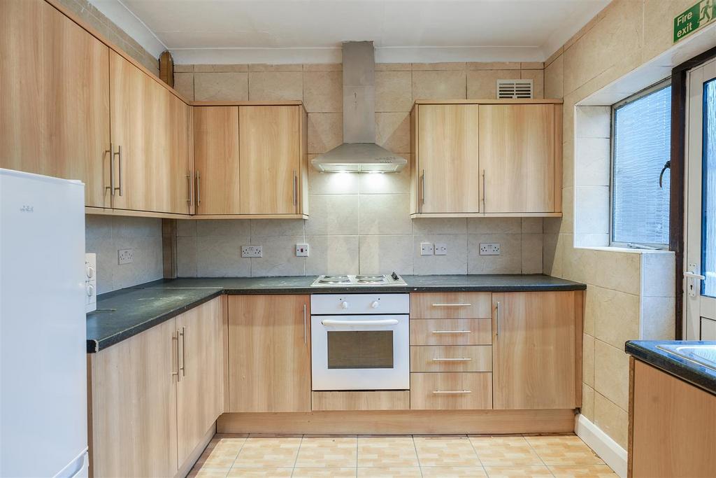 947 Harrow Road - 0 GSk3a586p2sf G0 UEv9 H.jpg