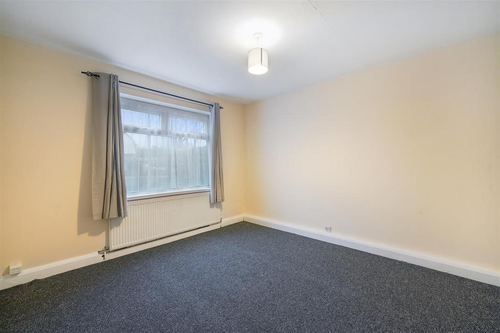 947 Harrow Road - a XWy Ik FUh7eve2s499t H.jpg