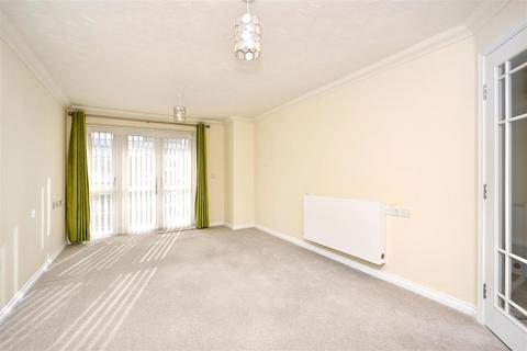 1 bedroom retirement property for sale, Southfields Road, Eastbourne