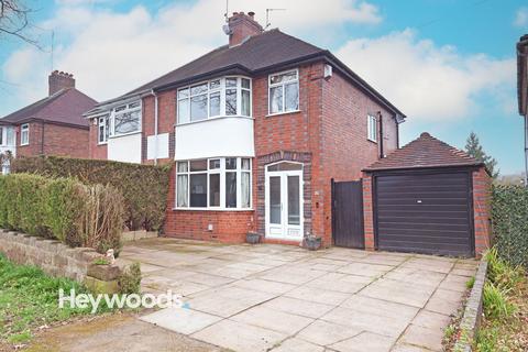 4 bedroom semi-detached house for sale, Kingsway East, Westlands, Newcastle, ST5 3PY