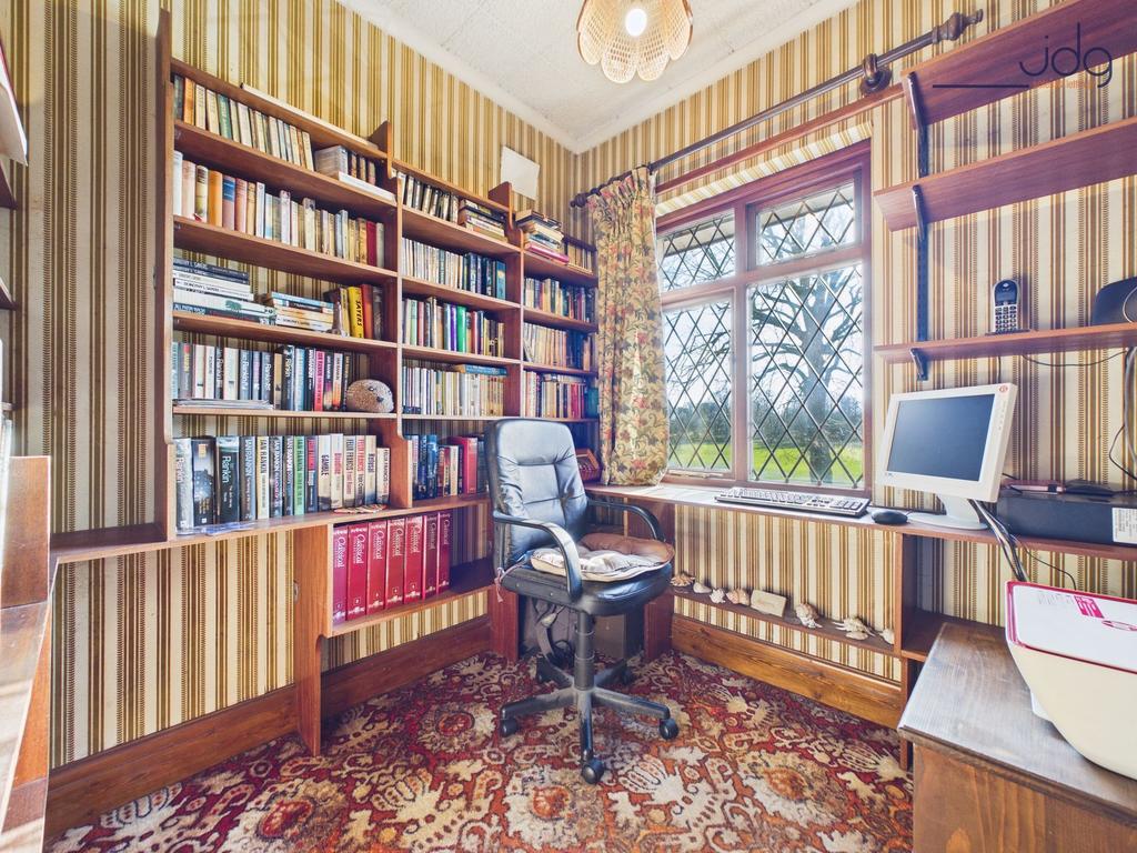 Single Bedroom