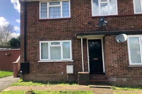 2 bedroom maisonette to rent, Edgware, HA8