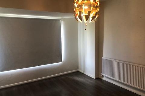 2 bedroom maisonette to rent, Edgware, HA8