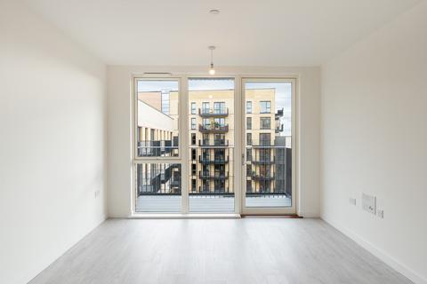 1 bedroom flat to rent, Cranton Avenue, Hayes UB3