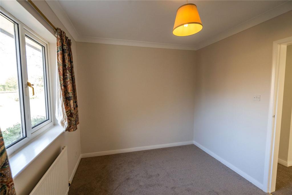 Bedroom 3 (2)