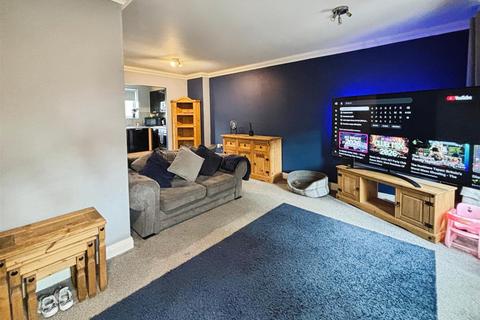 4 bedroom townhouse for sale, Beckside, Halifax HX3
