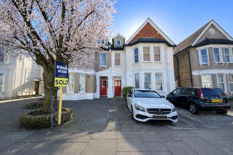 2 bedroom flat for sale, Culverley Road, London, SE6