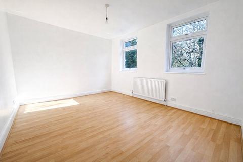 2 bedroom flat for sale, Culverley Road, London, SE6