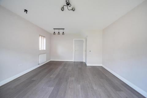 undefined, Richardson Close,  Aylesbury,  HP19