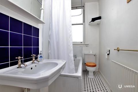 2 bedroom apartment to rent, Comely Bank Avenue, Comely Bank, Edinburgh, EH4