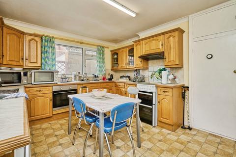 2 bedroom detached house for sale, The Broadway, TOTLAND BAY, Isle of Wight, PO39